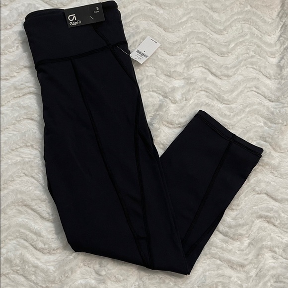 NWT GapFit Sculpt Compression Black Capri Leggings - Picture 9 of 11